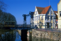 Deutschland Mecklenburg Vorpommern Seenplatte Hubbrücke in Plau am See