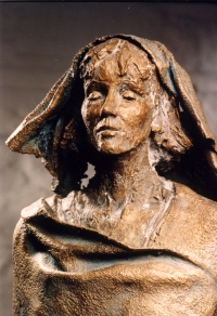 Hildegard von Bingen Statue
