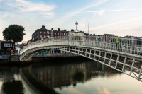 irland wandern an imposanter küste dublin brücke irland wandern an imposanter küste dublin brücke