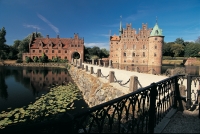 dänemark egeskov schloss garten gartenanlage park wasser