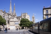 frankreich bordeaux straßenbahn saint andré kathedrale frankreich bordeaux straßenbahn saint andré kathedrale