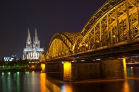 flusskreuzfahrt köln nacht dom