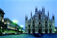 italien lombardei mailand dom kathedrale abend dämmerung DEAGOSTINI_97033057