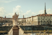 italien piemont turin piazza vittorio statue papst