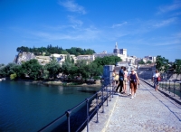 Provence provence auf der brücke von avignon