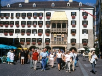 österreich 032-45--a--tirol--innsbruck--am goldenen dachl.jpg