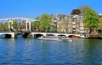 niederlande käsekopp 052-44--nl--amsterdam--grachtenboot an der mageren brug