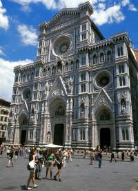 italien 023-09--i--florenz--santa croce mit michelangelos grab.jpg 1227282374.JPG