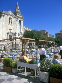 italien sizilien taormina piazza cafe italien 029-06--i--sizilien--auf der piazza in taormina